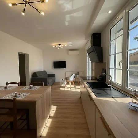 Samatha Lasclaveries