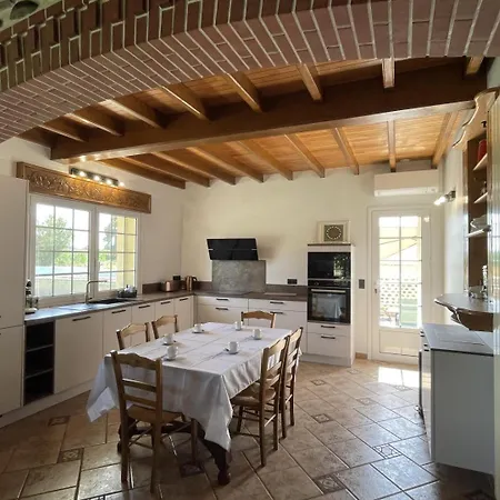 Samatha 別荘 Lasclaveries