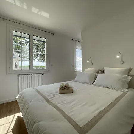 別荘 Samatha Lasclaveries